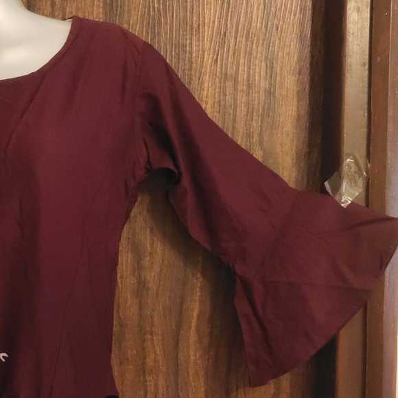 🆕brand new dark maroon three forth bell sleeve embroidered top - Picture 3 of 7